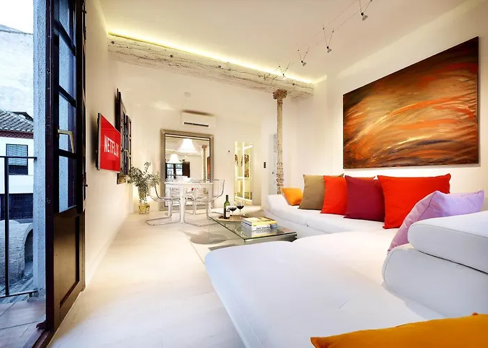 Art Chapiz Apartments