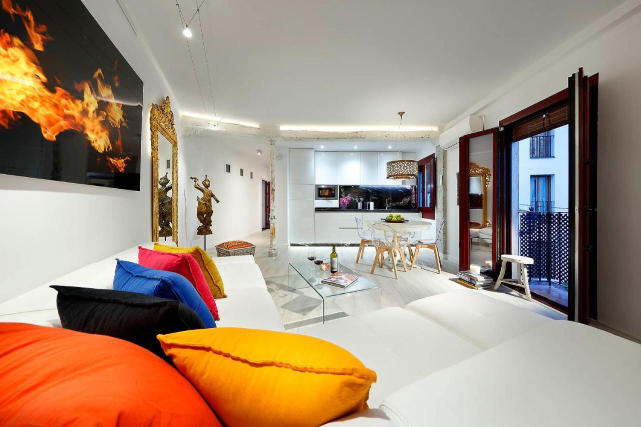 Apartment Art Chapiz *